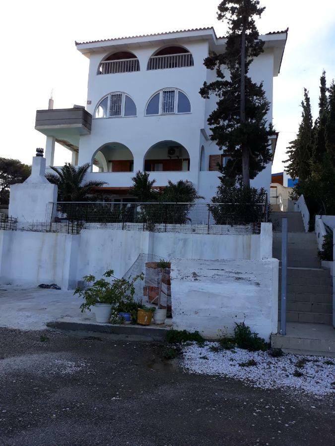 Perigiali Layrio Hotel Agia Marina Mikrolimanou Exterior photo