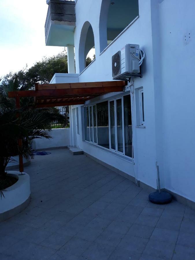 Perigiali Layrio Hotel Agia Marina Mikrolimanou Exterior photo